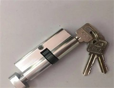 新青24小时上门开锁公司